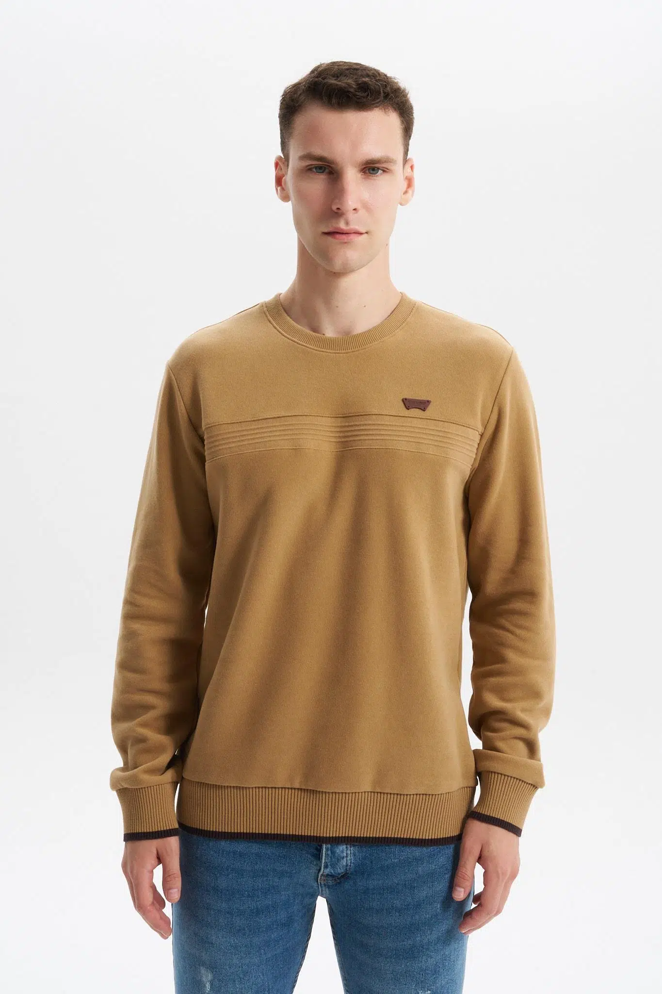 Ar-ma Erkek Bisiklet Yaka Sweatshirt Basic Baskisiz Cepsiz Regular Fit Karbon Firçali Selanik K30124697802 - Kahverengi-K5