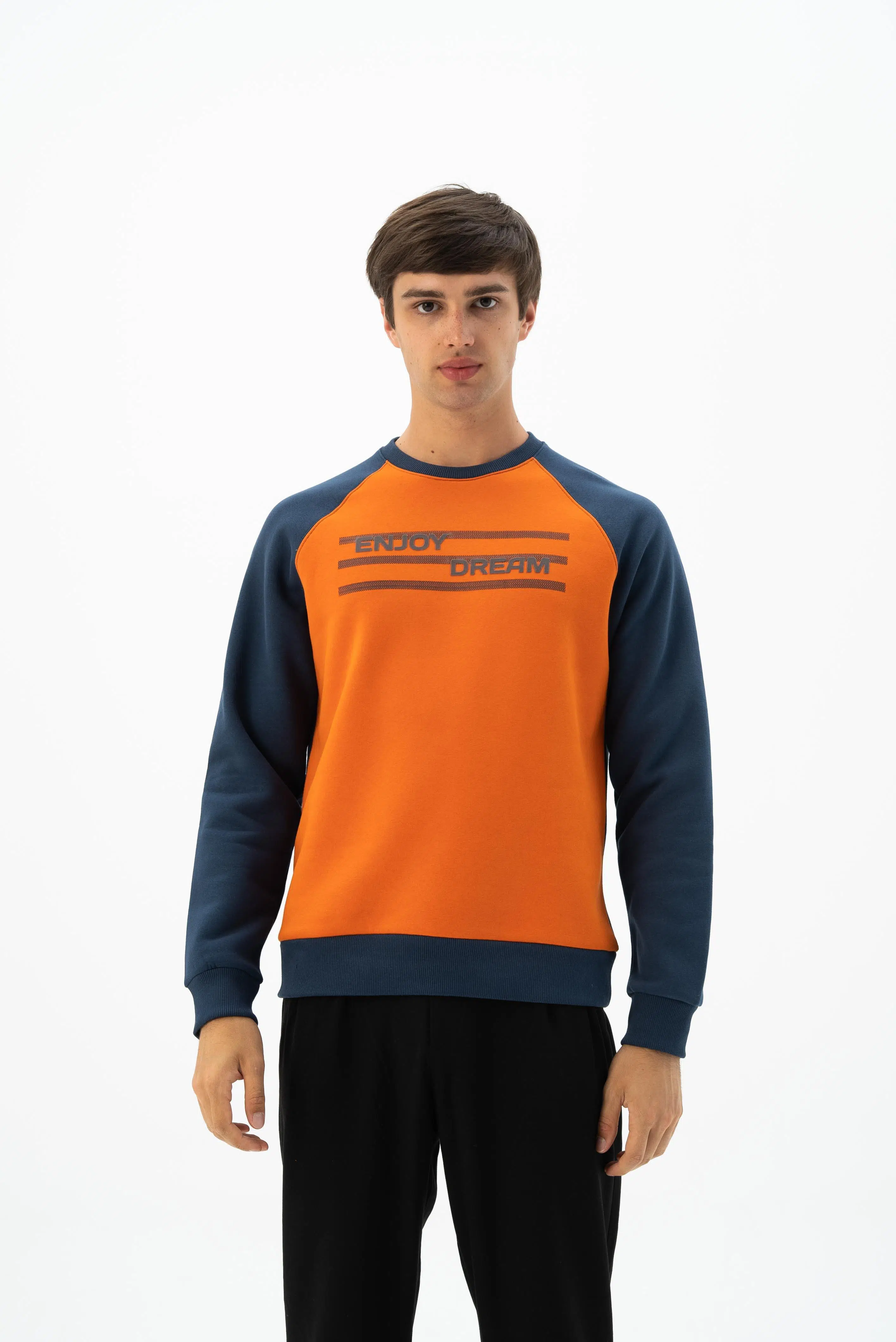 Ar-ma Erkek Bisiklet Yaka Sweatshirt Yazi Baskili Cepsiz Örme Kumaş Büyük Beden %70 Pamuk %30 Polyester 30/1 Şardonlu Üç İplik K24124884401 - Turuncu-T1