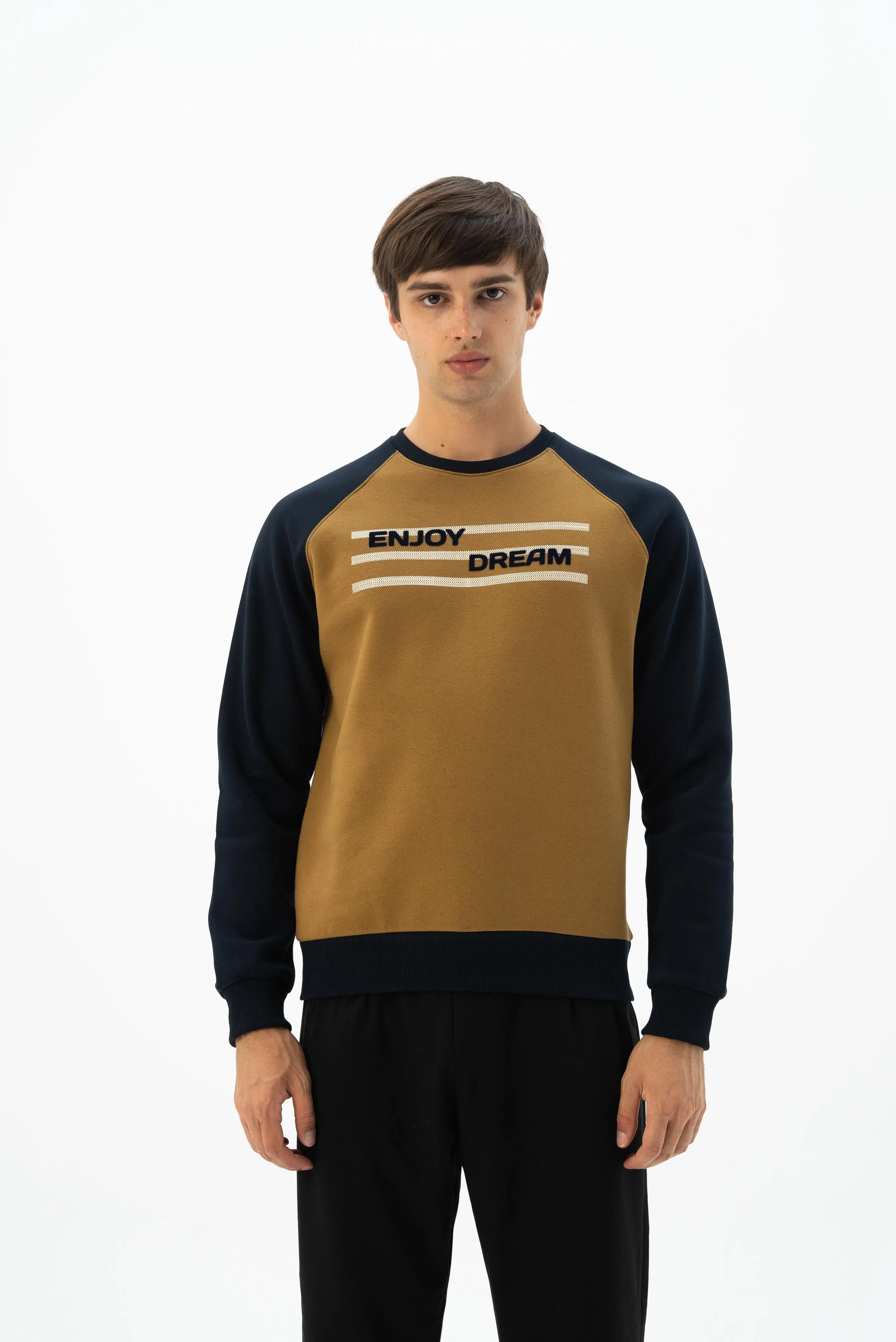 Ar-ma Erkek Bisiklet Yaka Sweatshirt Yazi Baskili Cepsiz Örme Kumaş Büyük Beden %70 Pamuk %30 Polyester 30/1 Şardonlu Üç İplik K24124884401 - Kahverengi-K3
