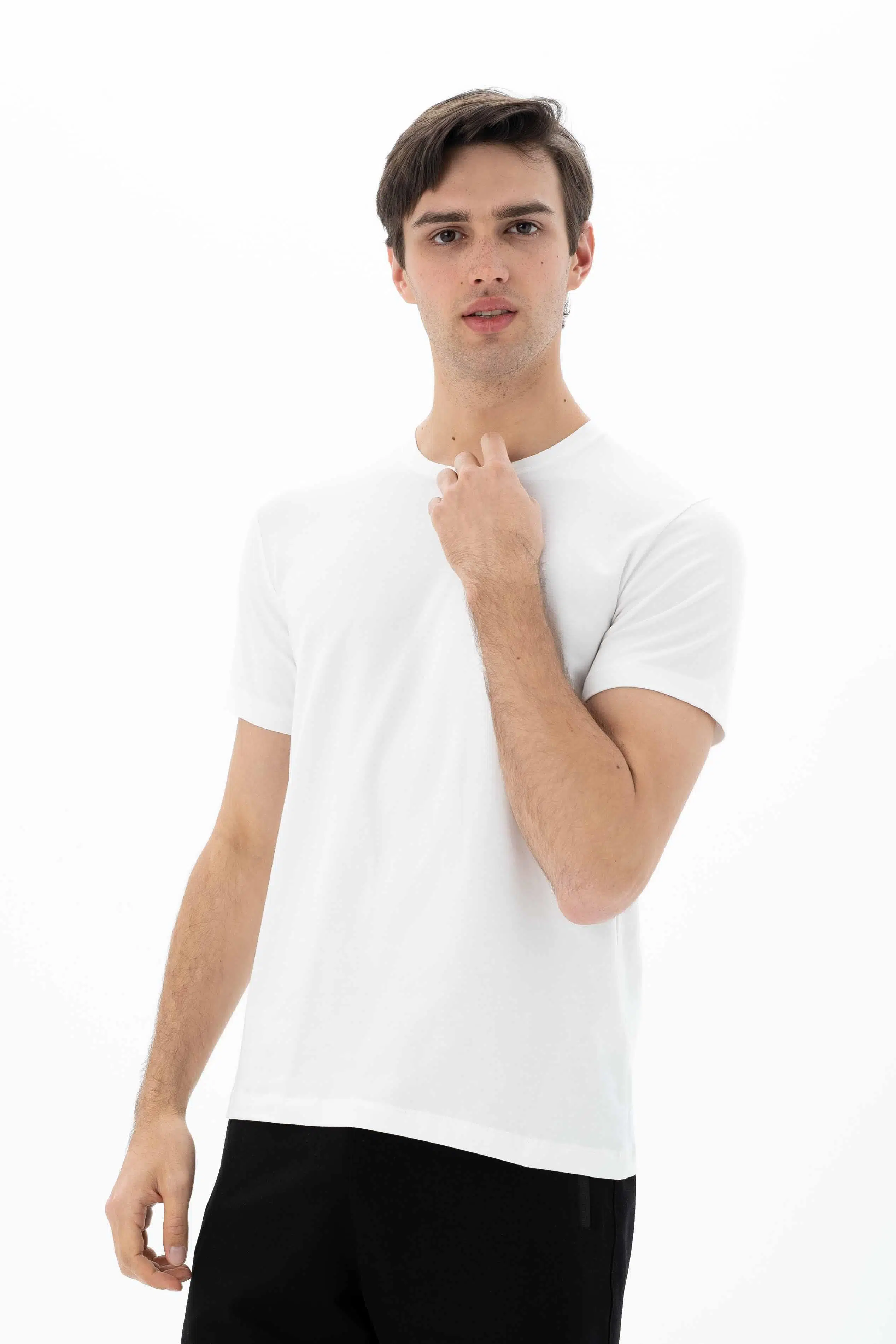 Ar-ma Erkek Bisiklet Yaka Tişört Baskisiz Basic Slim Fit Full Süprem Y25344452701 - Beyaz-B1