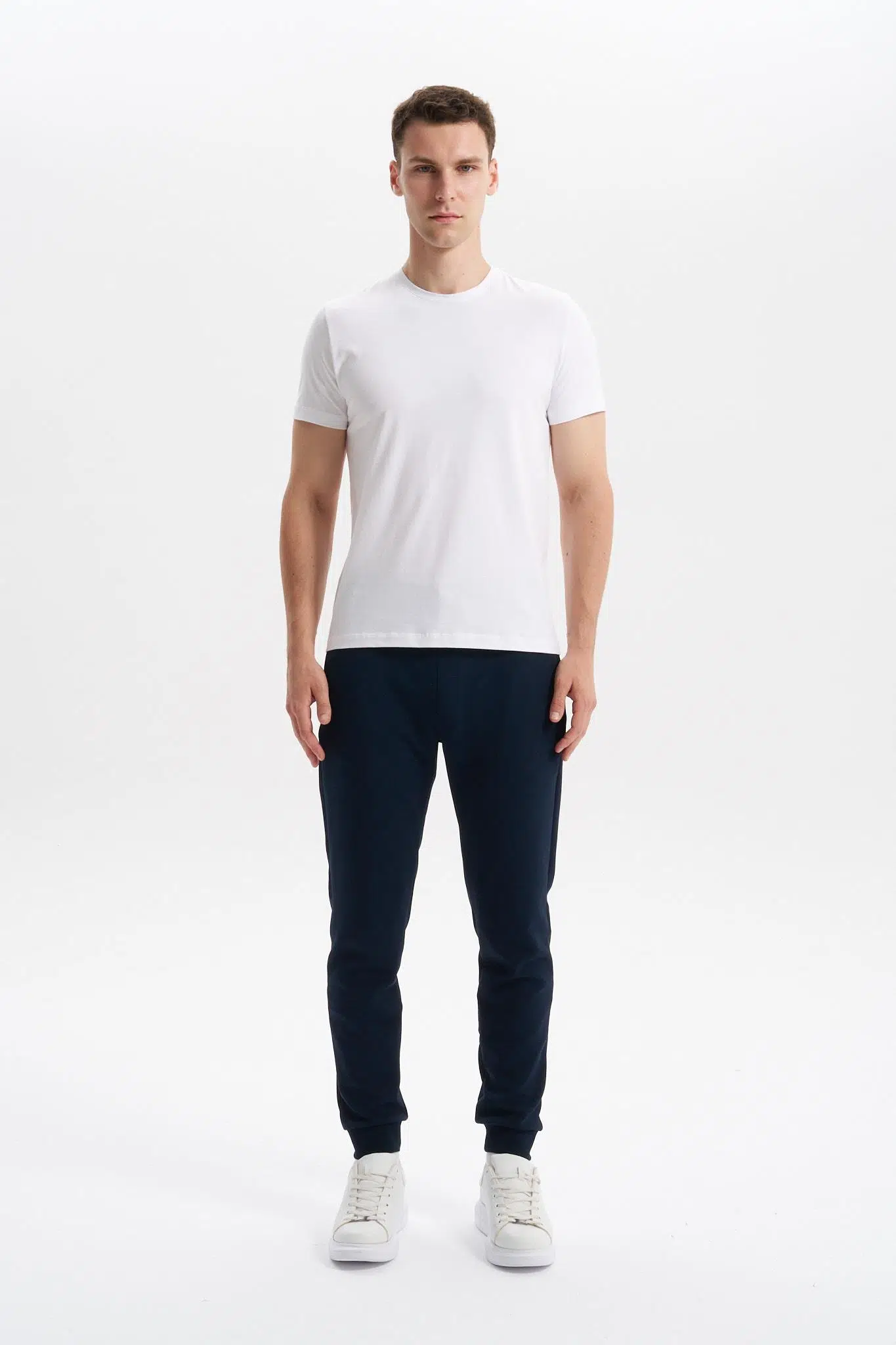 Ar-ma Erkek Eşofman Alti Baskisiz Basic Yandan Fermuar Cepli Arkadan Cepsiz Lastikli Dar Paça Örme Kumaş Slim Fit %80 Pamuk %14 Polyester %6 Elastan Scuba İnterlok K30174998802 - Lacivert-L1