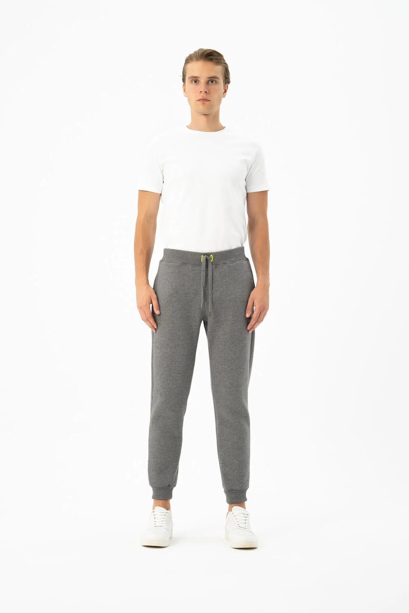 Ar-ma Erkek Eşofman Alti Baskisiz Basic Yandan Fermuarsiz Cepli Arkalar Cepsiz Lastikli Dar Paça Örme Kumaş Regular Fit %70 Pamuk %30 Polyester 30/1 Şardonlu Üç İplik K24174960601 - Gri-G1
