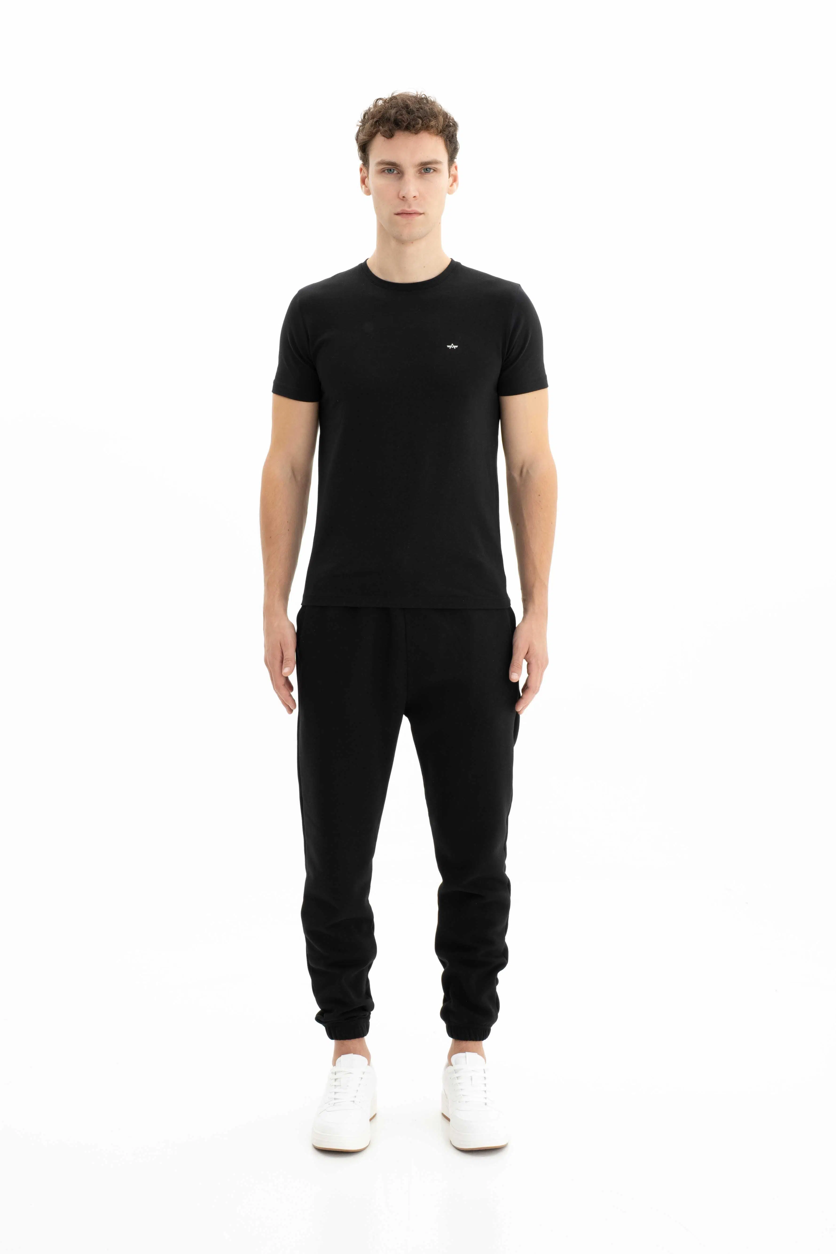 Ar-ma Erkek Eşofman Alti Baskisiz Basic Yandan Fermuarsiz Cepli Arkalar Cepsiz Lastikli Dar Paça Örme Kumaş Relax Fit %70 Pamuk %30 Polyester 30/1 Şardonlu Üç İplik K26174680101 - Siyah-S1