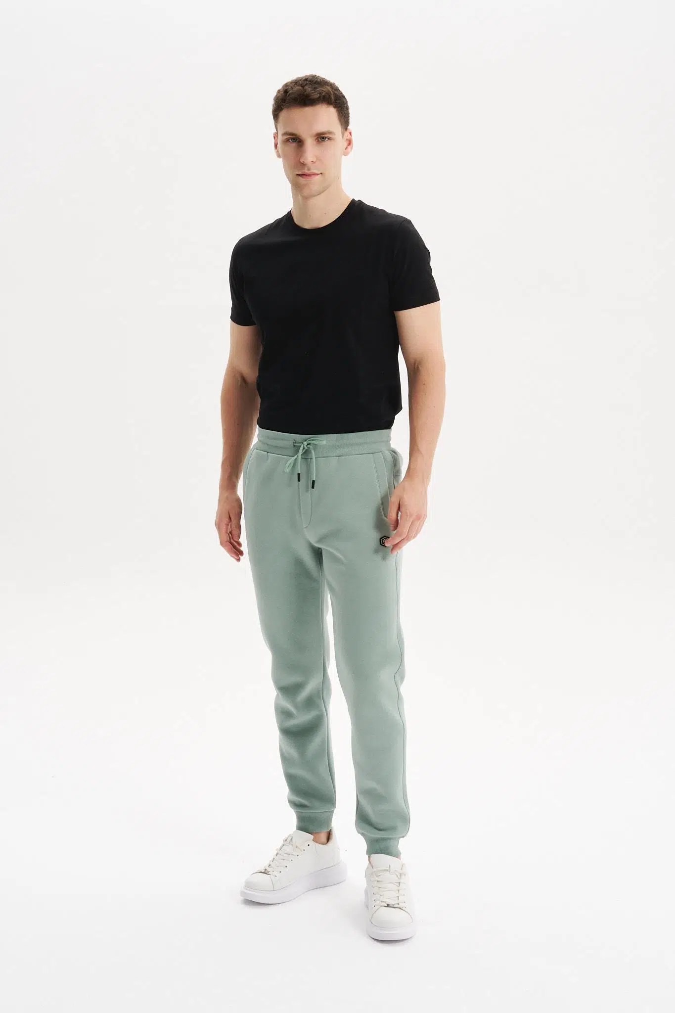 Ar-ma Erkek Eşofman Alti Baskisiz Basic Yandan Fermuarsiz Ve Arkalar Fermuar Cepli Lastikli Dar Paça Örme Kumaş Regular Fit %70 Pamuk %30 Polyester 30/1 Şardonlu Üç İplik K30174681502 - Mavi-M24