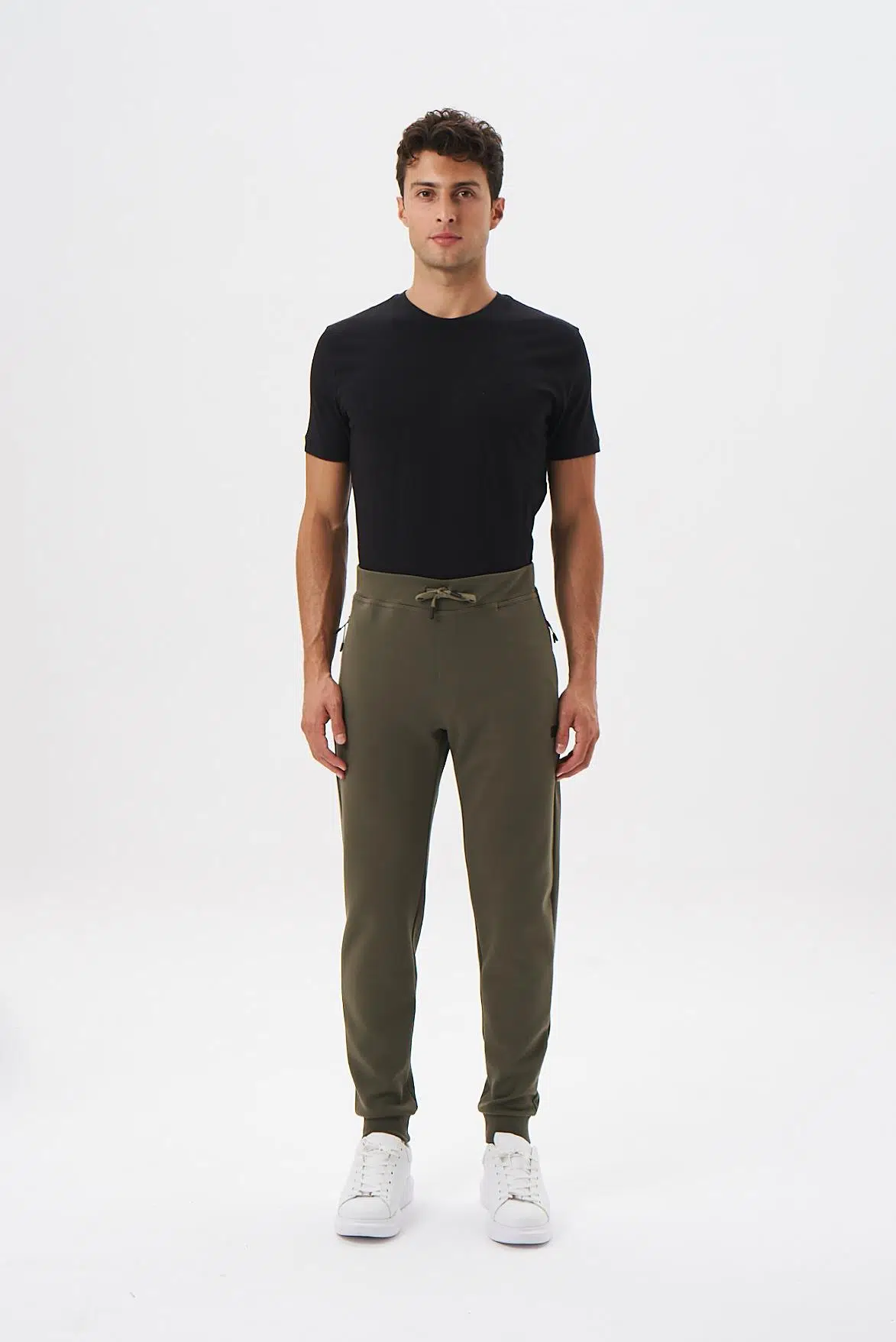 Ar-ma Erkek Eşofman Alti Baskisiz Basic Yandan Ve Arkadan Fermuar Cepli Lastikli Dar Paça Örme Kumaş Slim Fit %80 Pamuk %14 Polyester %6 Elastan Scuba İnterlok K28174998701 - Haki-H1