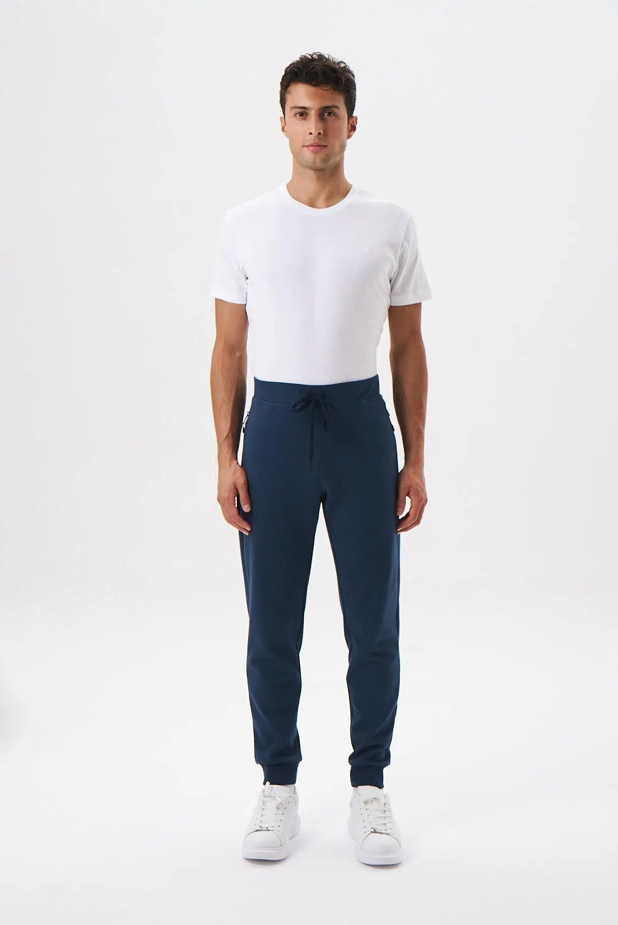 Ar-ma Erkek Eşofman Alti Baskisiz Basic Yandan Ve Arkadan Fermuar Cepli Lastikli Dar Paça Örme Kumaş Slim Fit %80 Pamuk %14 Polyester %6 Elastan Scuba İnterlok K28174998701 - İndigo-İ1