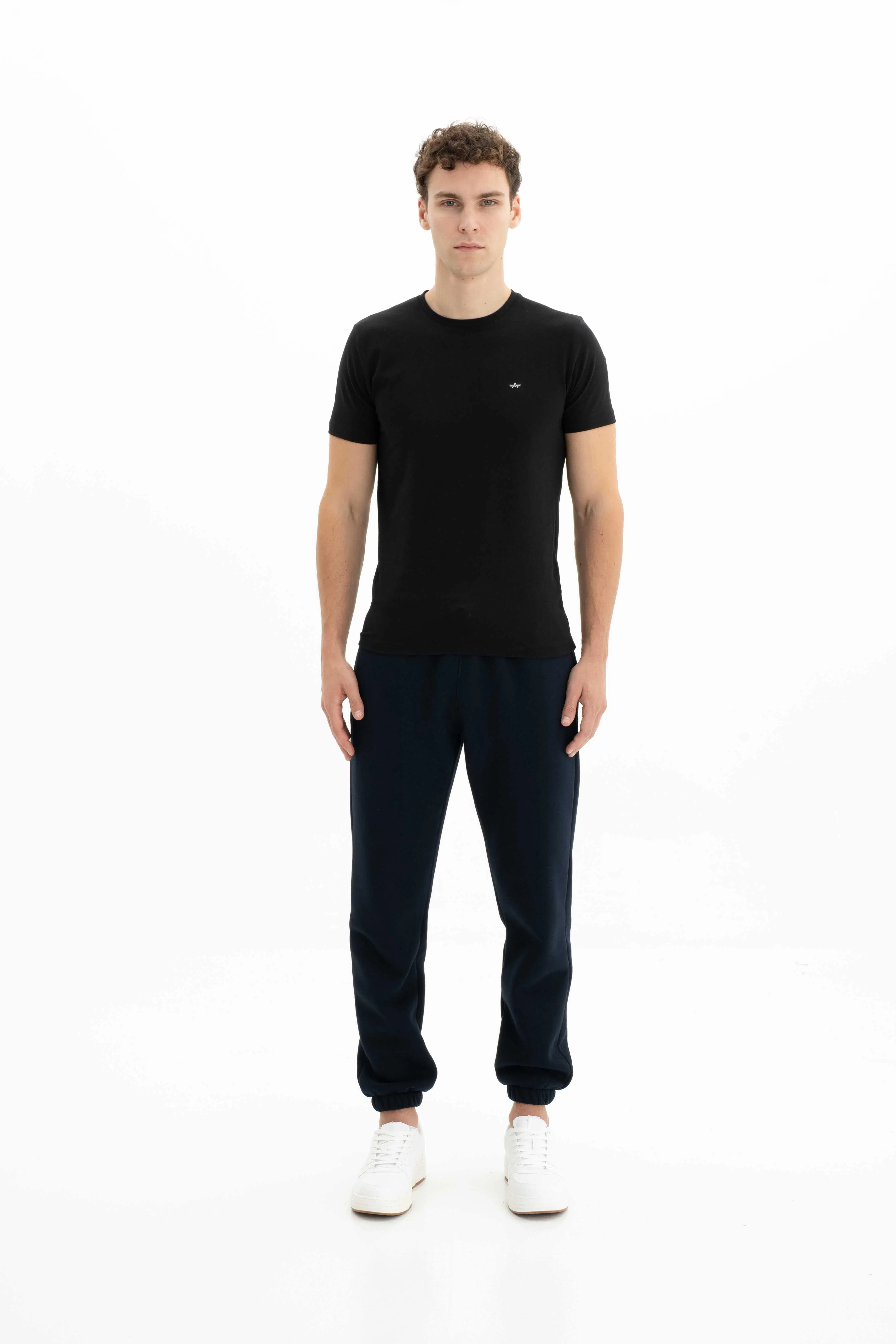 Ar-ma Erkek Eşofman Alti Baskisiz Basic Yandan Ve Arkadan Fermuarsiz Cepli Lastikli Dar Paça Örme Kumaş Regular Fit %70 Pamuk %30 Polyester 30/1 Şardonlu Üç İplik K26174680301 - Lacivert-L1