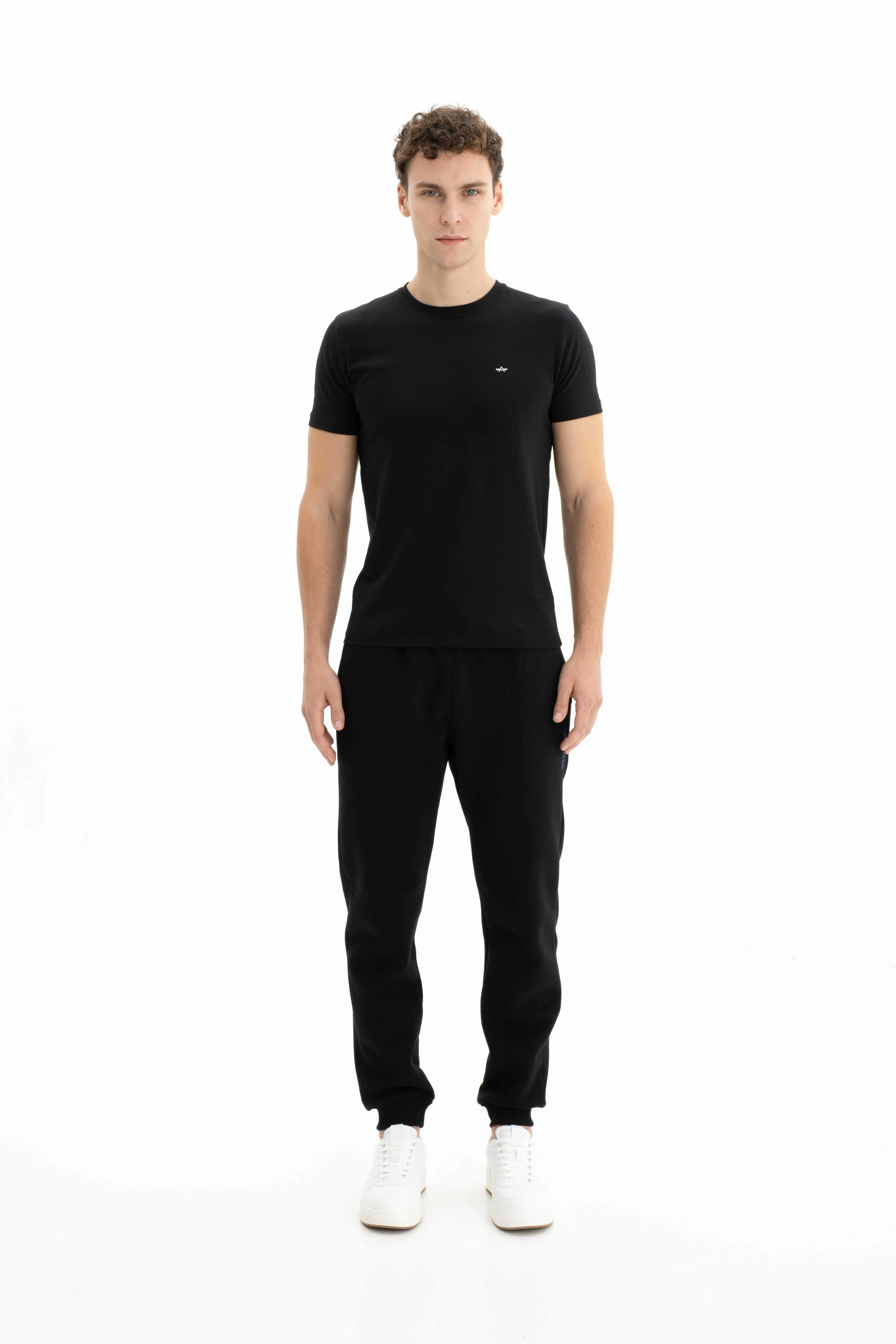 Ar-ma Erkek Eşofman Alti Baskisiz Basic Yandan Ve Arkadan Fermuarsiz Cepli Lastikli Dar Paça Örme Kumaş Regular Fit %70 Pamuk %30 Polyester 30/1 Şardonlu Üç İplik K26174680401 - Siyah-S1