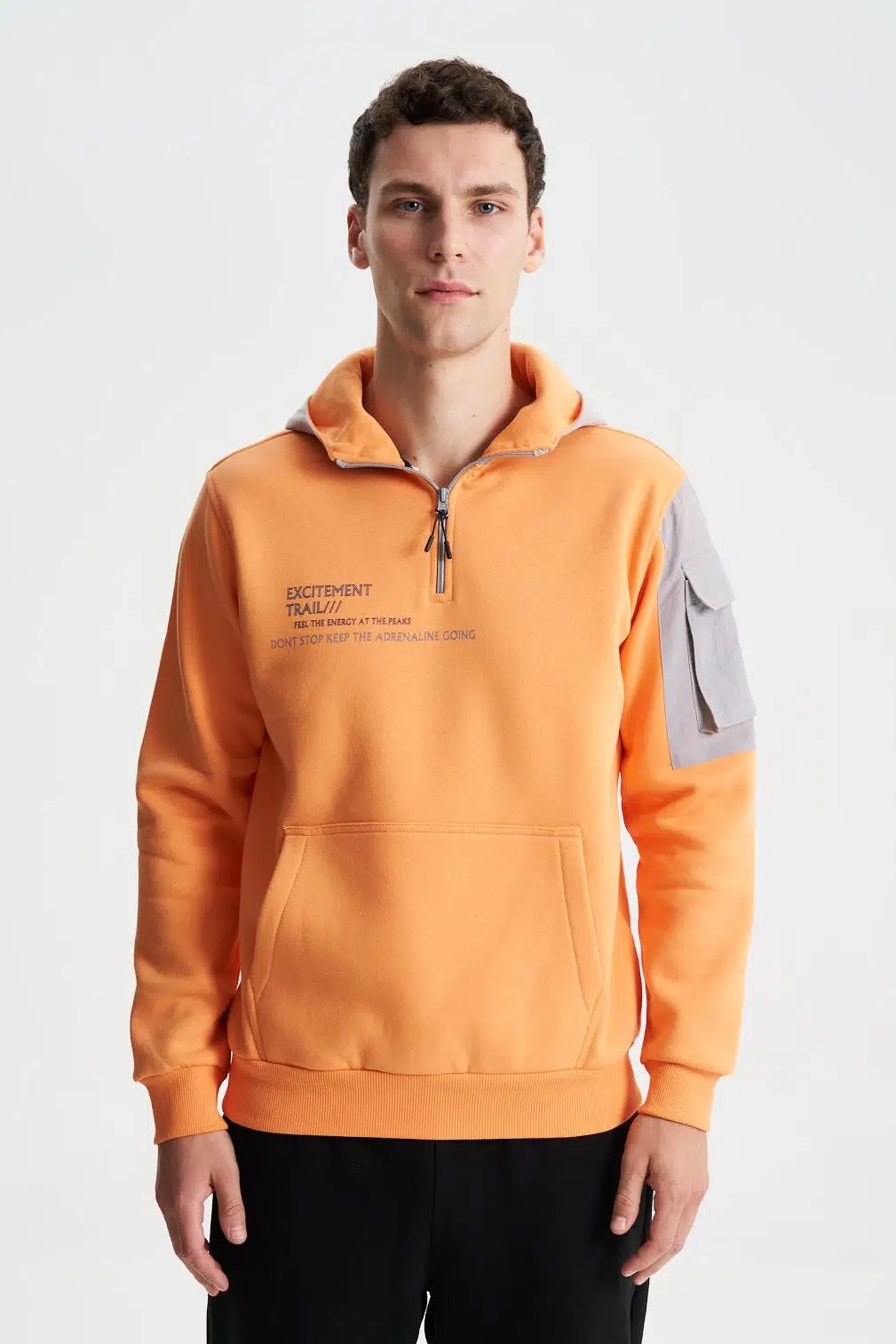 Ar-ma Erkek Kapşonlu Sweatshirt Yazi Baskili Kanguru Cepli Regular Fit Şardonlu Üç İplik K28254627301 - Turuncu-T1