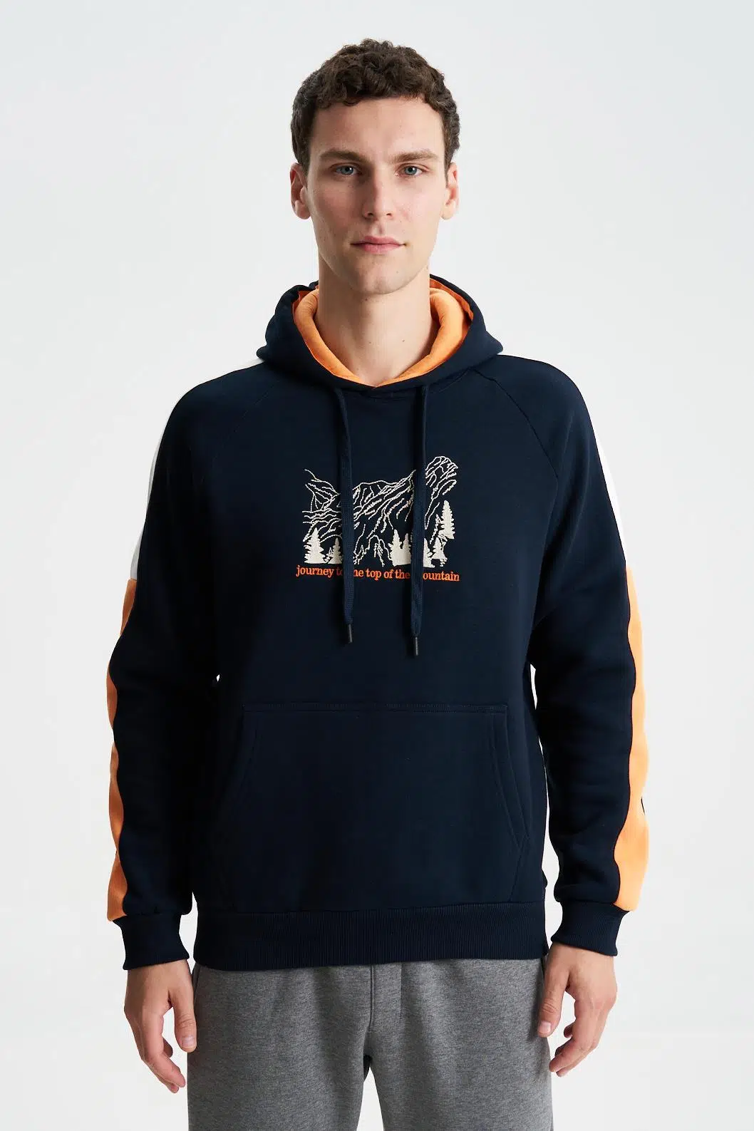 Ar-ma Erkek Kapşonlu Sweatshirt Yazi Baskili Kanguru Cepli Regular Fit Şardonlu Üç İplik K28254627701 - Lacivert-L1