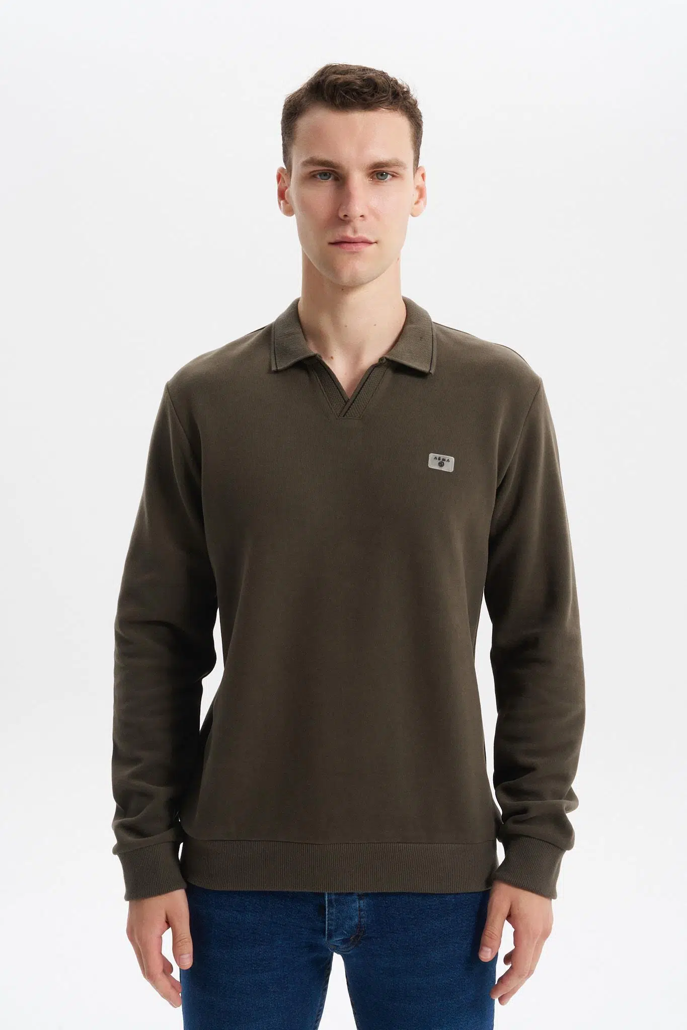 Ar-ma Erkek Polo Yaka Sweatshirt Basic Baskisiz Cepsiz Düğmesiz Örme Kumaş Regular Fit %65 Pamuk %35 Polyester 30/2 Karbon Firçali Selanik K30554698602 - Haki-H1