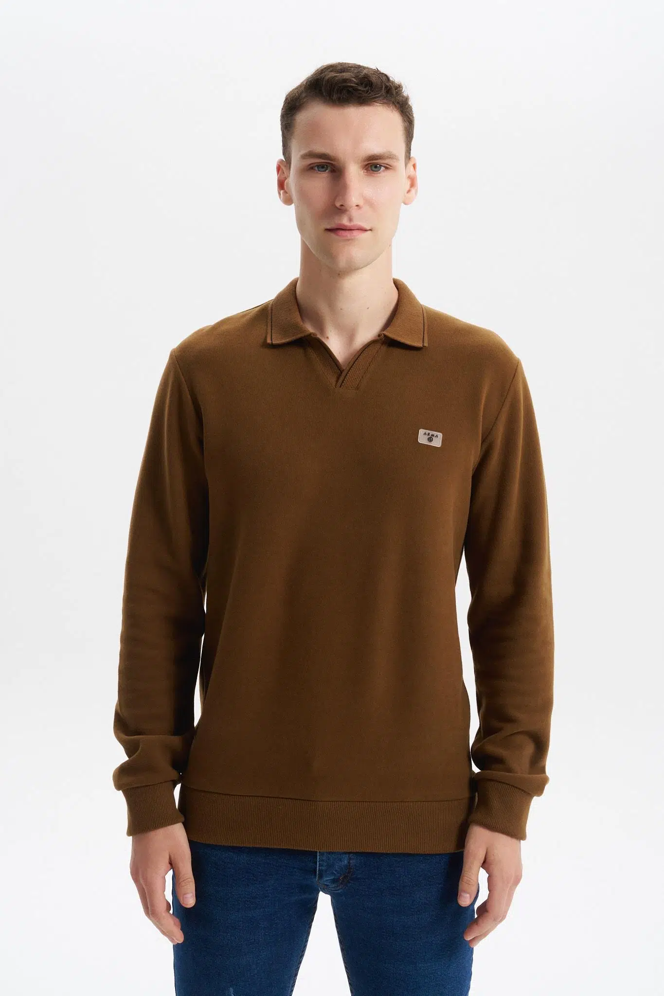 Ar-ma Erkek Polo Yaka Sweatshirt Basic Baskisiz Cepsiz Düğmesiz Örme Kumaş Regular Fit %65 Pamuk %35 Polyester 30/2 Karbon Firçali Selanik K30554698602 - Kahverengi-K7