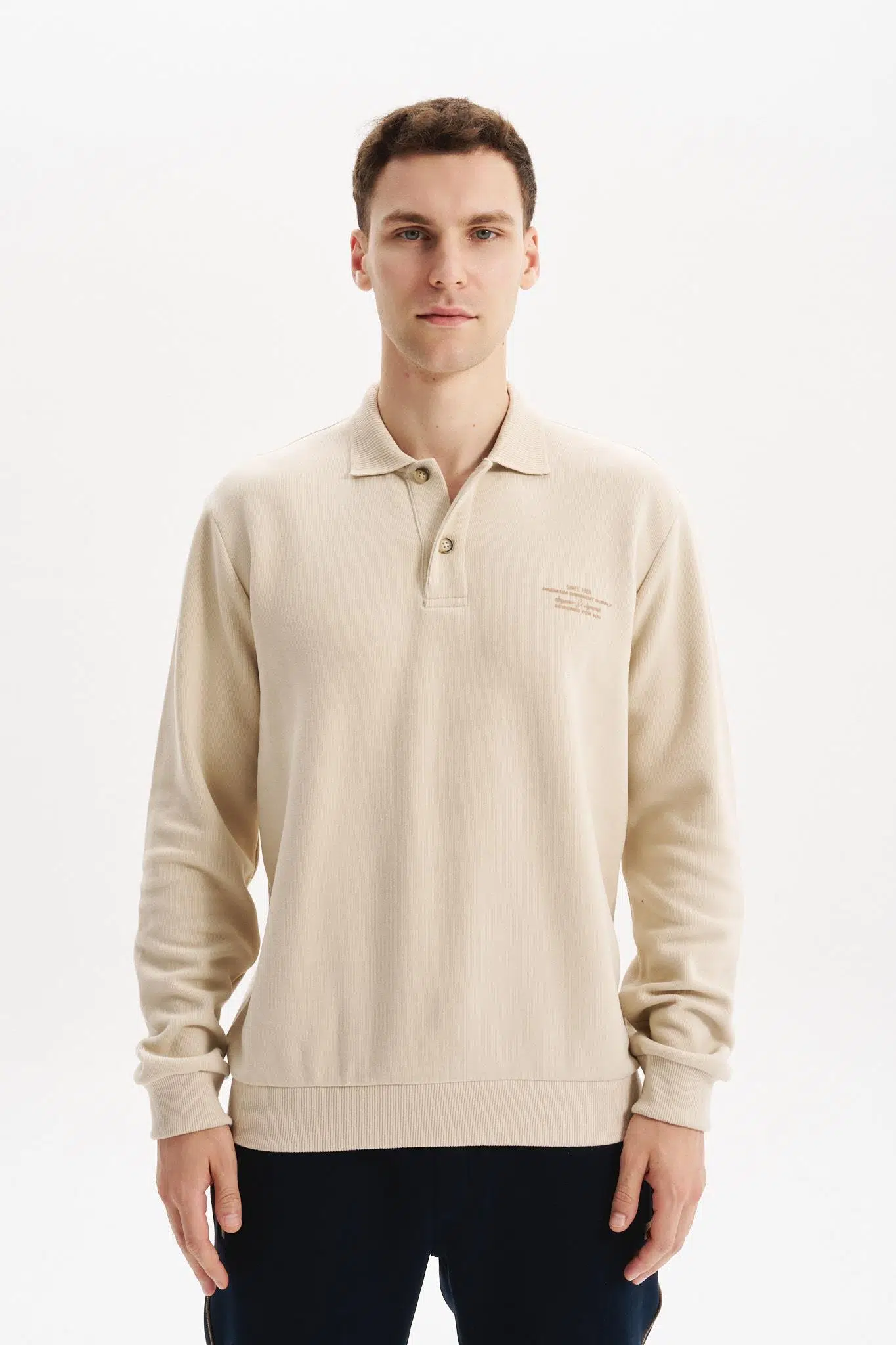 Ar-ma Erkek Polo Yaka Sweatshirt Basic Baskisiz Cepsiz Örme Kumaş Regular Fit %65 Pamuk %35 Polyester 30/2 Karbon Firçali Selanik K30564699102 - Bej-B1