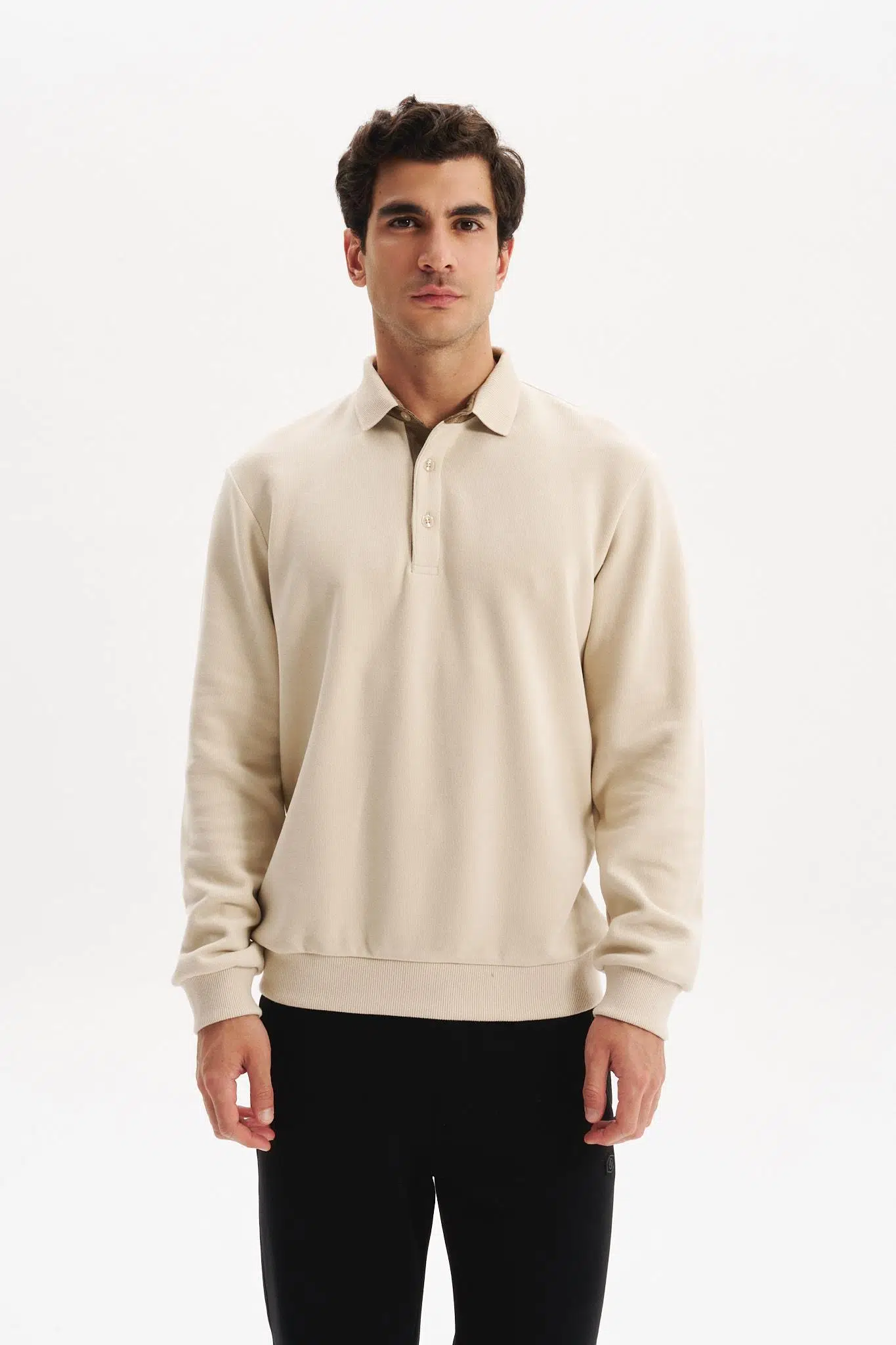 Ar-ma Erkek Polo Yaka Sweatshirt Basic Baskisiz Cepsiz Örme Kumaş Regular Fit %65 Pamuk %35 Polyester 30/2 Karbon Firçali Selanik K30564699202 - Bej-B1