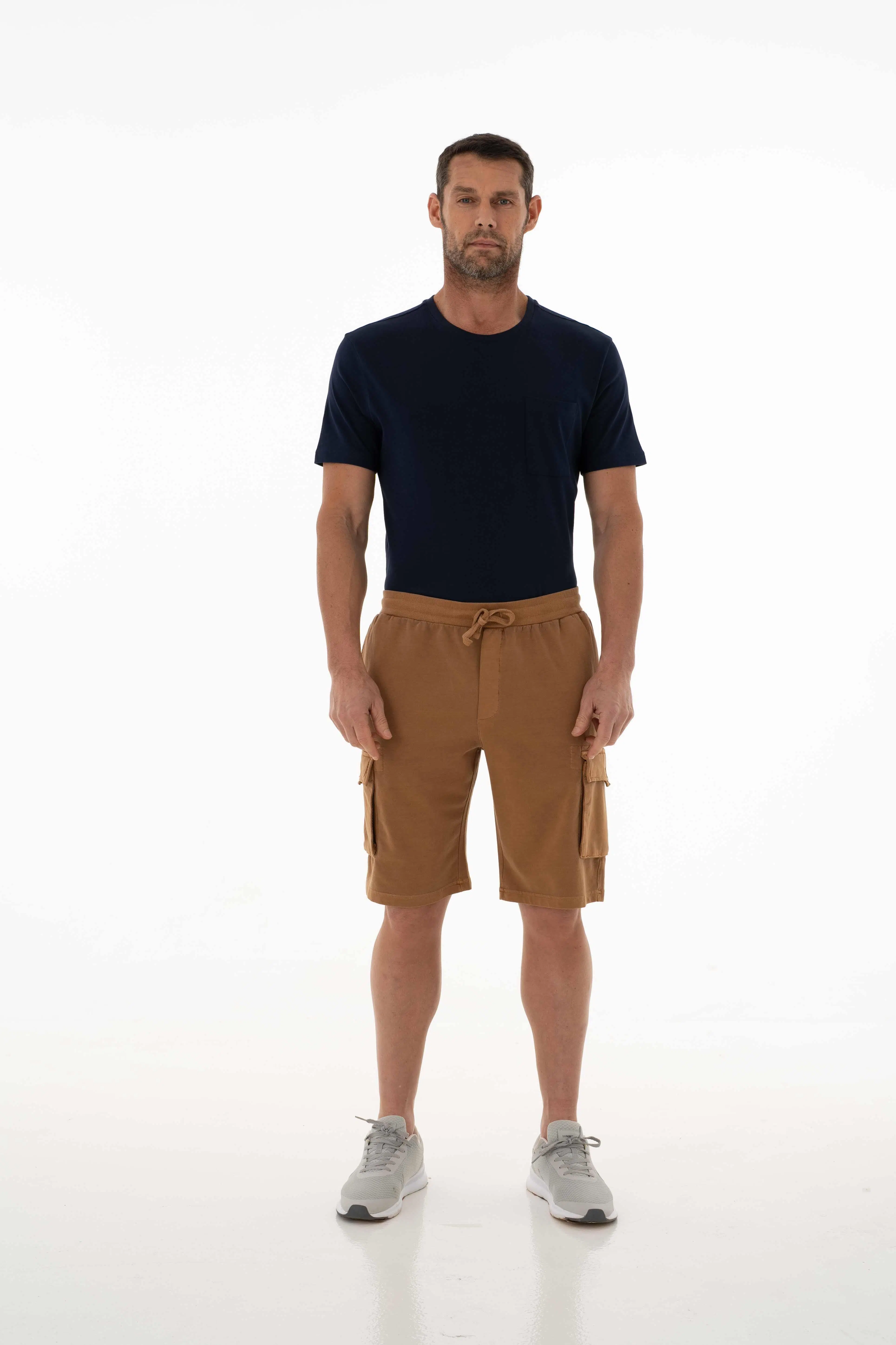 Ar-ma Erkek Şort Baskisiz Basic İp Kapatmali İki Yandan Kargo Cepli Arka Cepsiz Şort Örme Kumaş Regular Fit %95 Pamuk %5 Likra 30/2 Diagonal 2 İplik K21504278101 - Kahverengi-K3