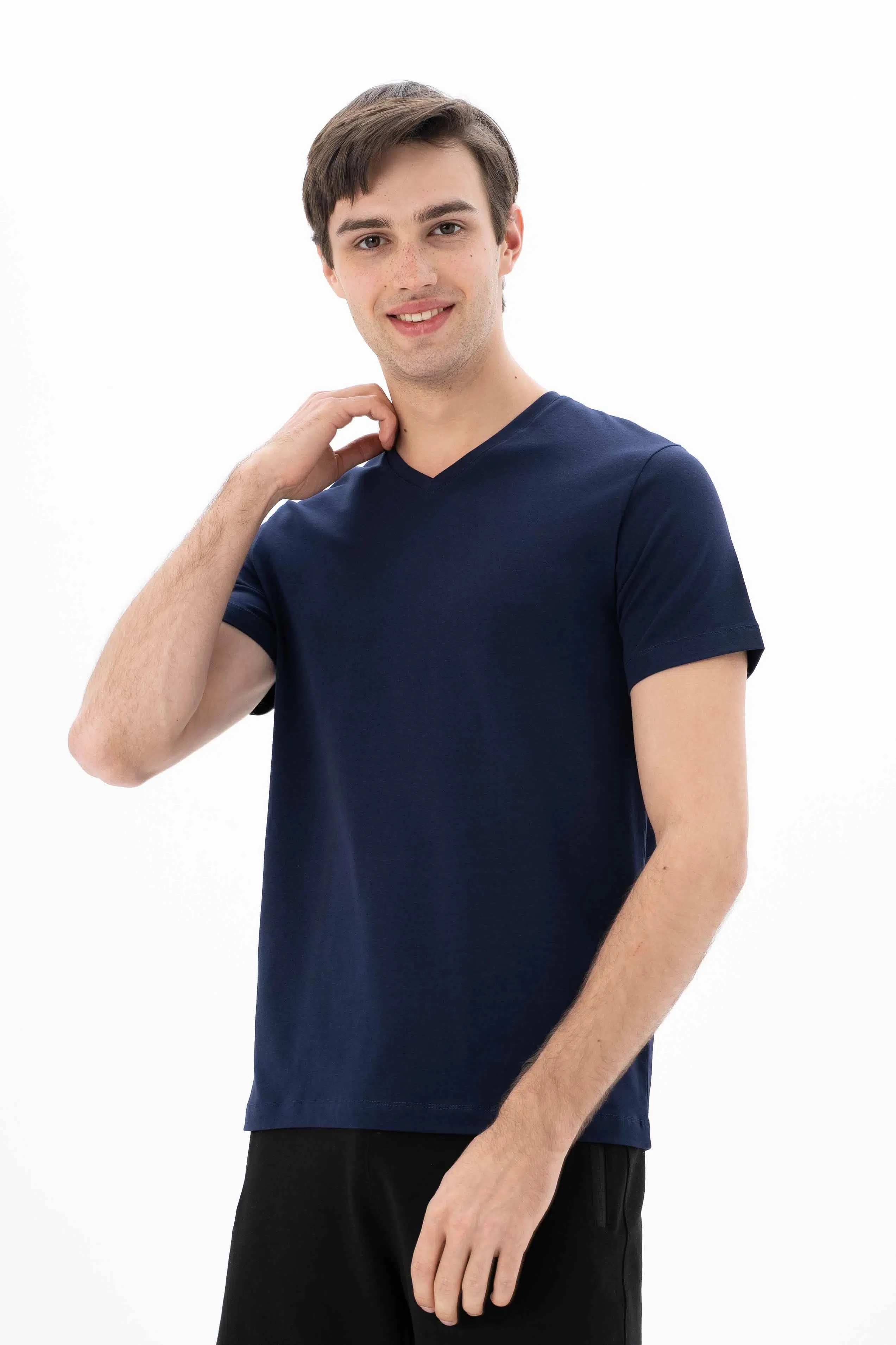 Ar-ma Erkek V Yaka Tişört Baskisiz Basic Örme Kumaş Slim Fit %93 Pamuk %7 Elastan 36/1 Full Elastan Süprem Y25344452801 - Lacivert-L1