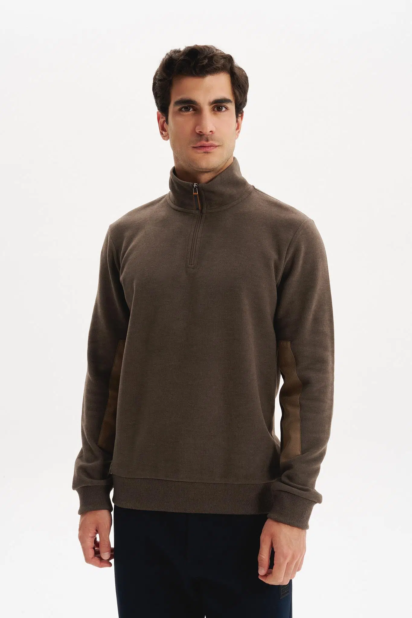 Ar-ma Erkek Yarim Fermuar Sweatshirt Basic Baskisiz Cepsiz Örme Kumaş Regular Fit %65 Pamuk %35 Polyester 30/2 Karbon Firçali Selanik K30404698002 - Kahverengi-K1