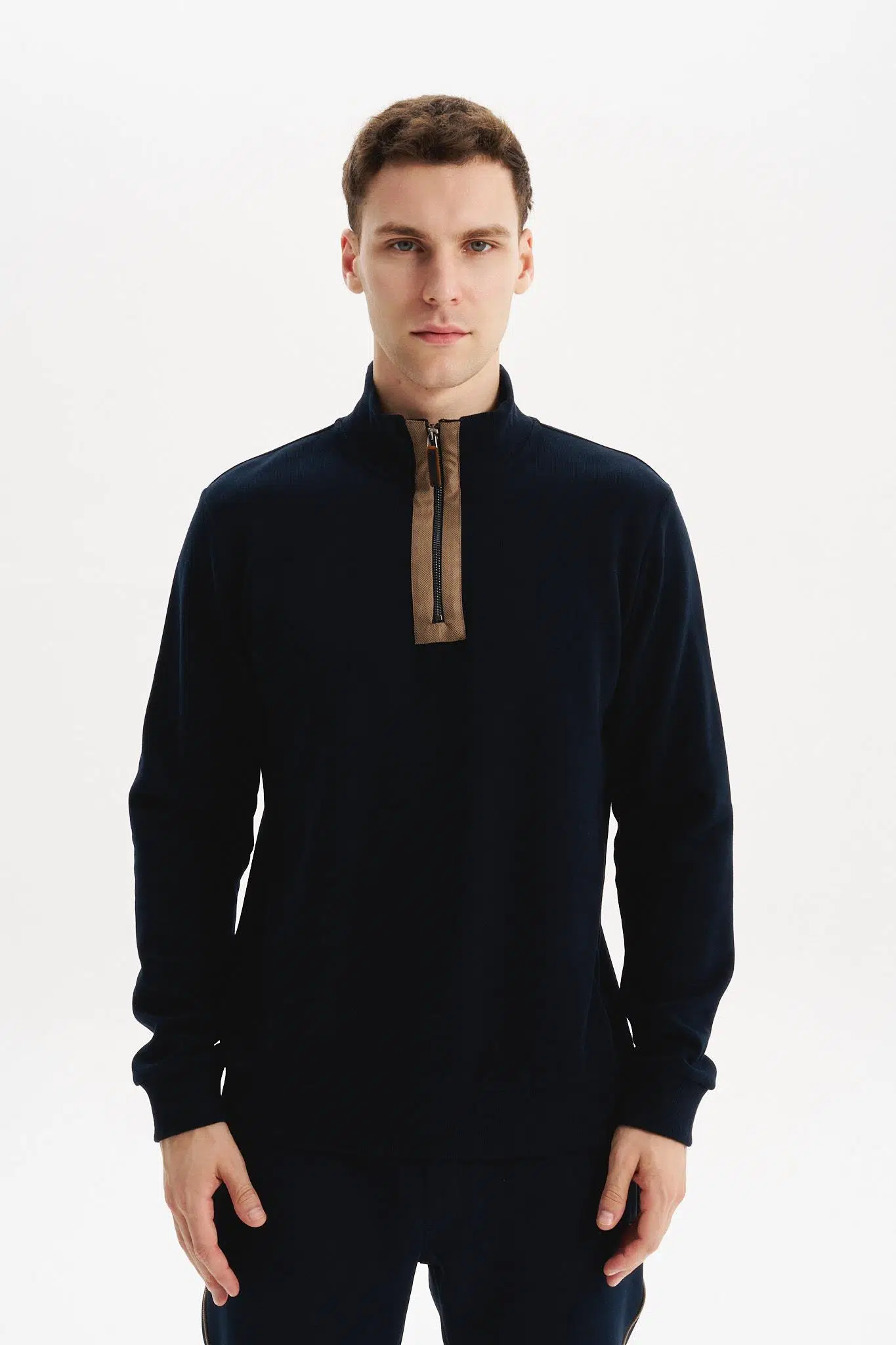 Ar-ma Erkek Yarim Fermuar Sweatshirt Basic Baskisiz Cepsiz Örme Kumaş Regular Fit %65 Pamuk %35 Polyester 30/2 Karbon Firçali Selanik K30554698102 - Lacivert-L1