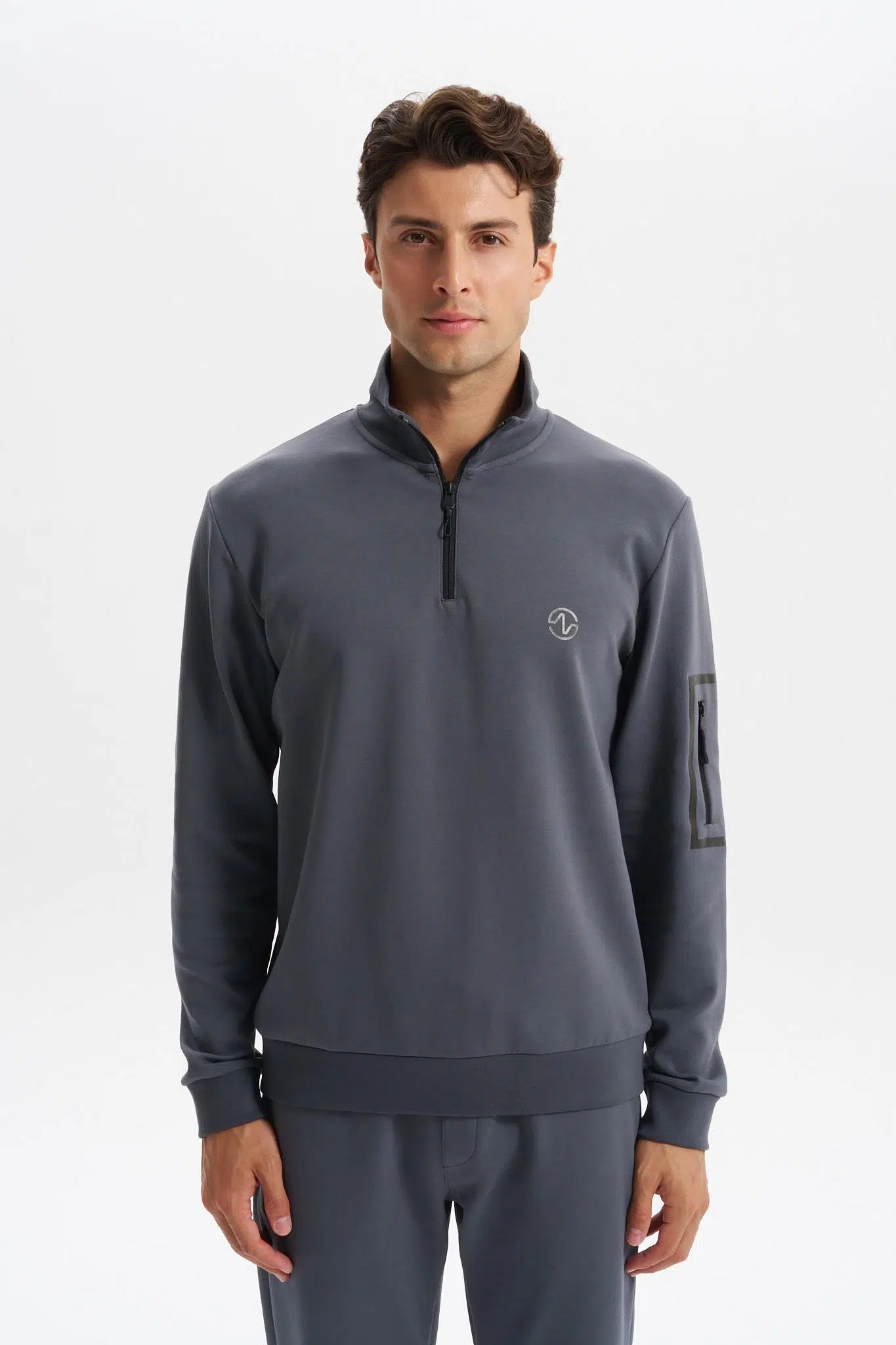 Ar-ma Erkek Yarim Fermuar Sweatshirt Baskisiz Basic Sol Kol Fermuar Cepli Örme Kumaş Slim Fit %80 Pamuk %14 Polyester %6 Elastan Scuba İnterlok K30404685702 - Gri-G3